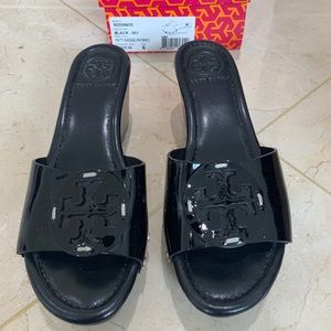 New Tory Burch black Patti wedge size 6